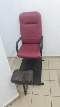 Продам кресло для педикюра состояние нормальное