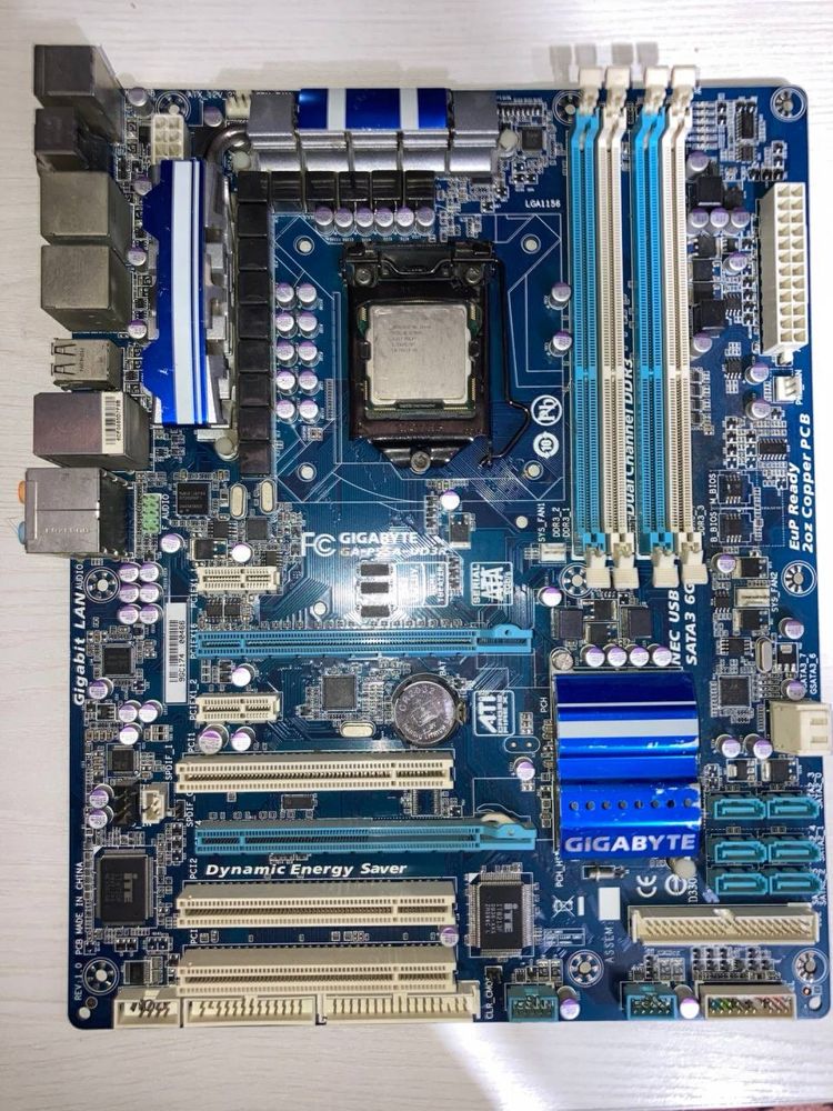 Komp kamlekt , cpu , gpu , ram , motherboard