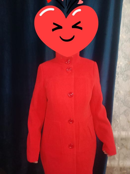 продам куртки и пальто