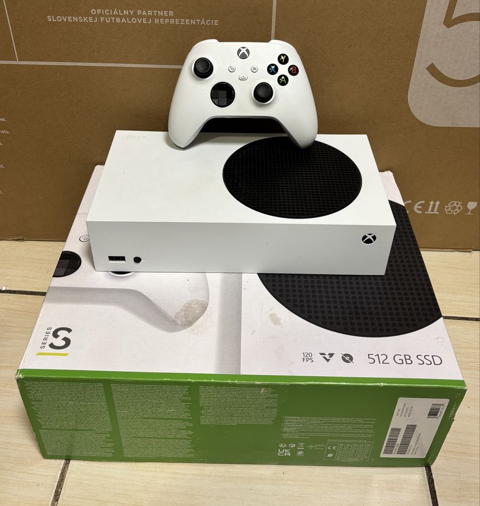 MDM vinde: Consola Xbox Series S, 512GB, Controller.
