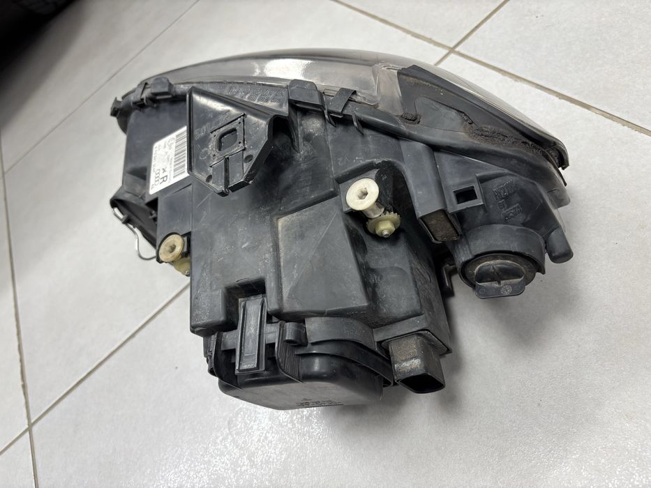 Фар десен Audi A3 8P