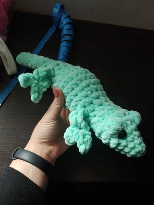 Jucarie gecko crosetata