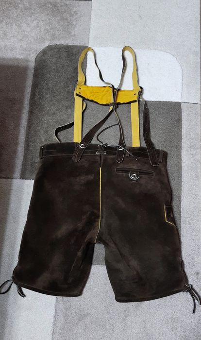 Pantaloni scurți din piele autentici Lederhosen  mărime 56 – tradițion