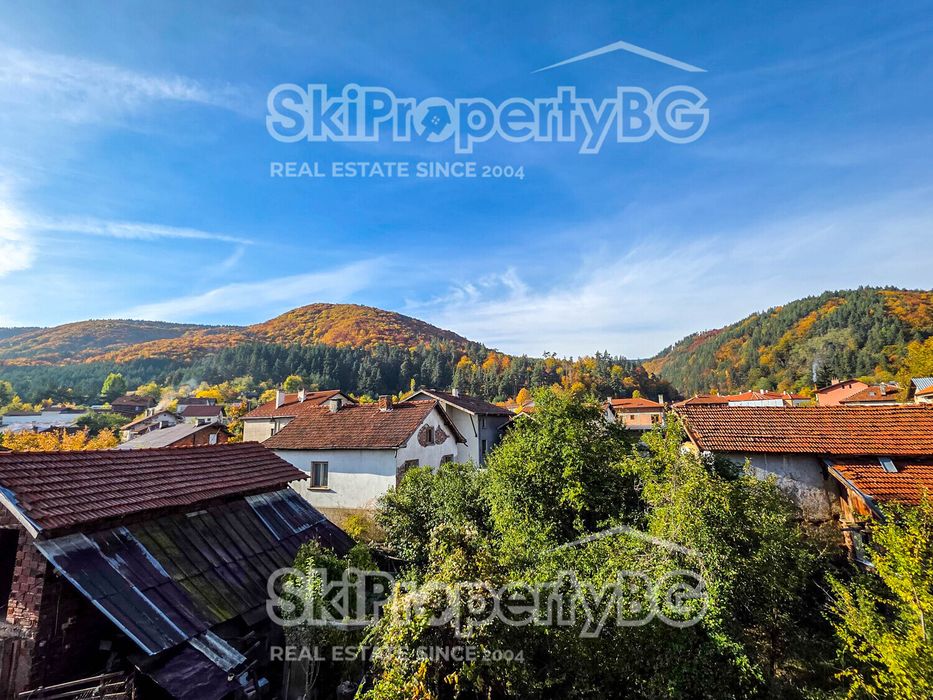 Къща с 4 спални в село Доспей, близо до Боровец!