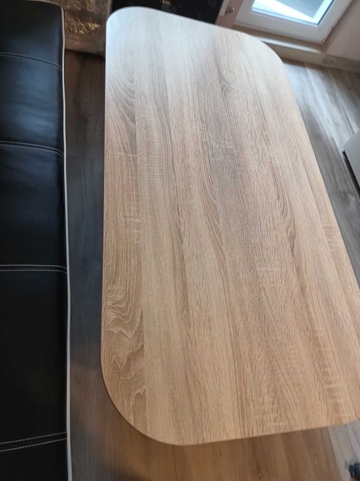 Диван и холна маса