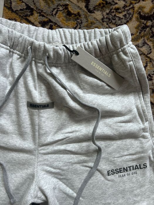 VAND Essentials FOG Shorts