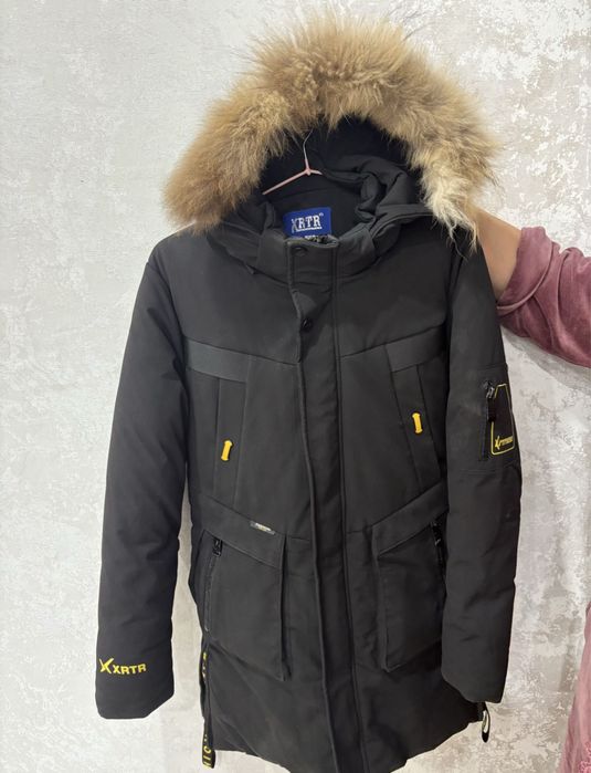 Продам тёплую куртку мальчику.Зимняя.Аляска.