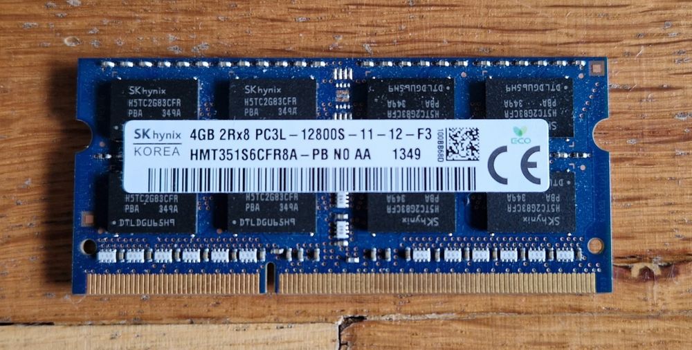 Fujitsu Lifebook U554 на части