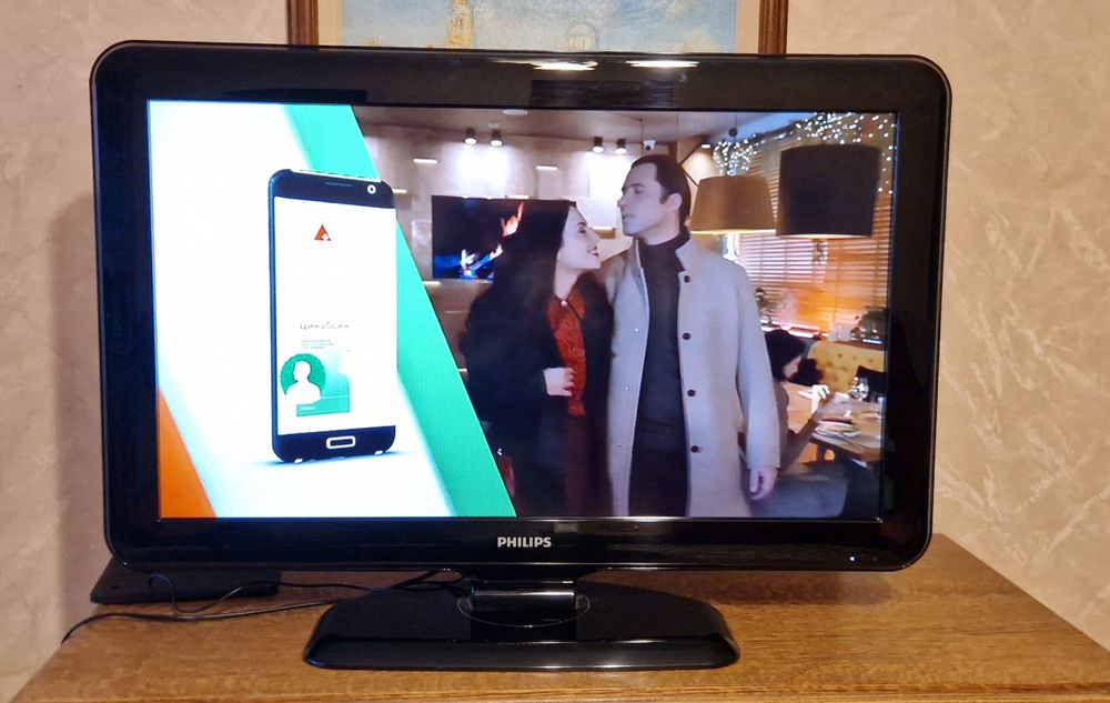 LCD Full HD Tелевизор Philips
