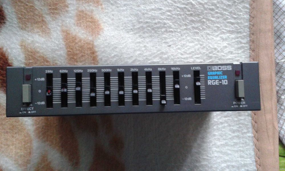 Boss rge -10 graphic EQ made in Japan 
