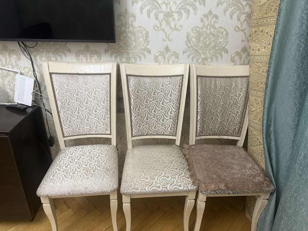 Продам стуля 6 штук