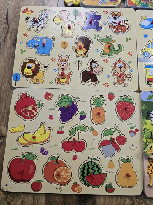 Лот пъзели и книжки