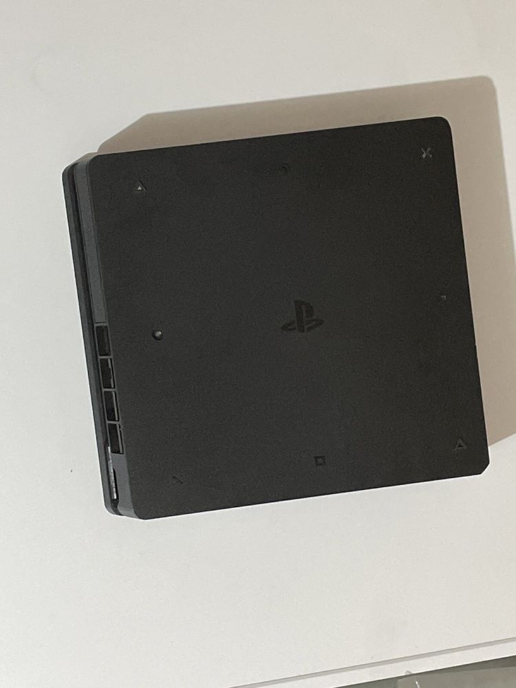 PlayStation 4 Slim