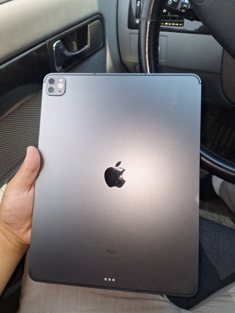 IPad 12 icloud bulgan  янги сотилади айклоуд