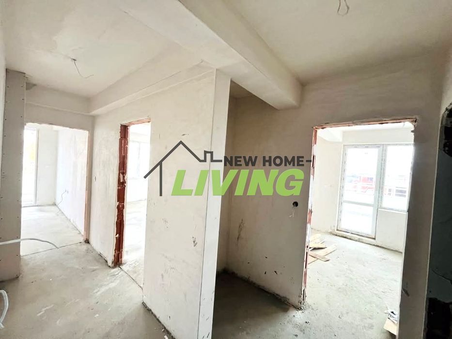 Продава се Тристаен апартамент в Пловдив, Христо Смирненски - 119 кв.м за 1000 €/кв.м - Снимка #1