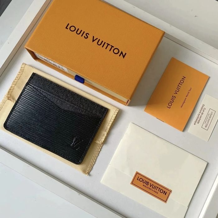 Louis vuitton cartholder