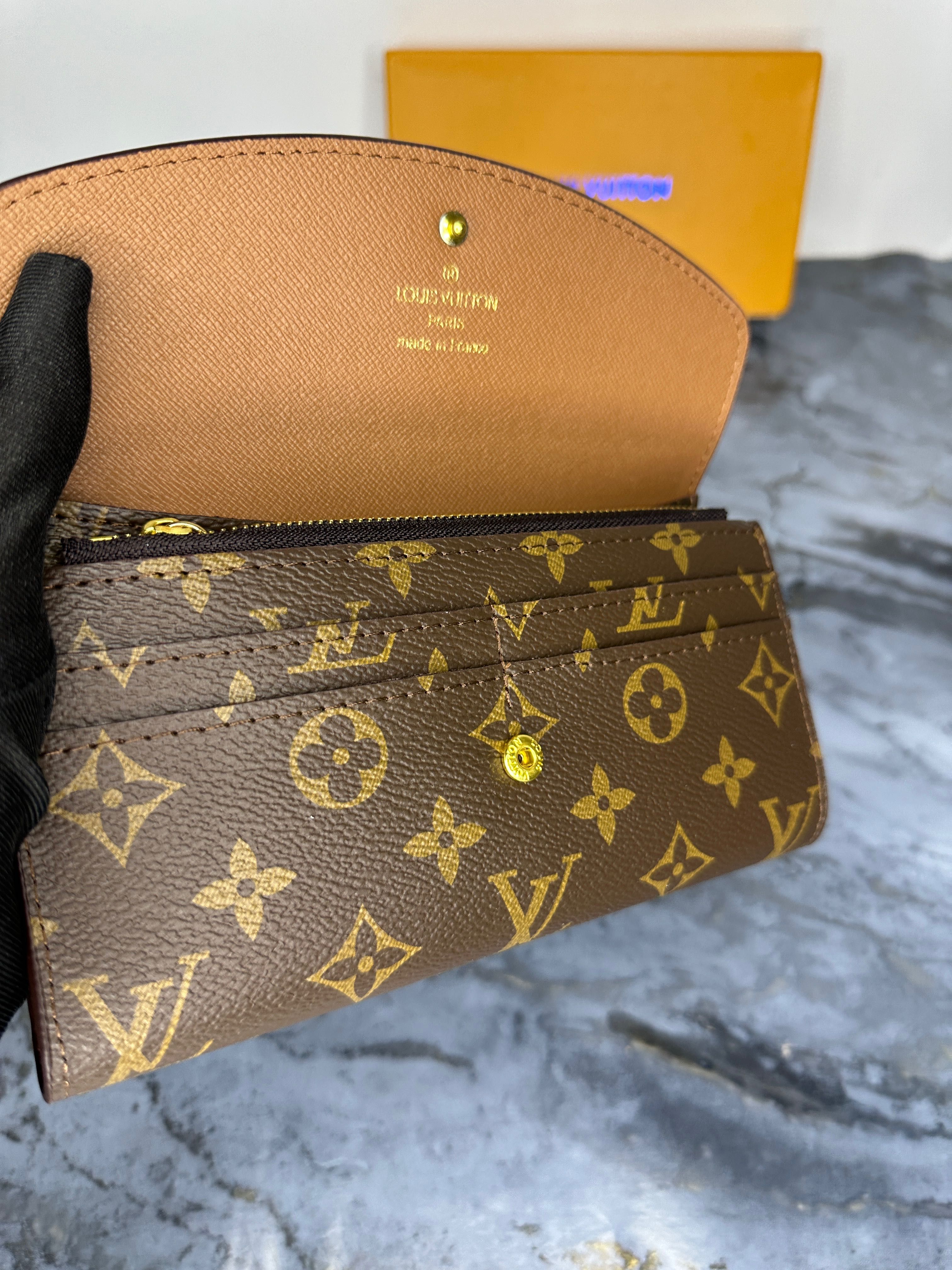 Portofel Louis Vuitton EMILIE wallet piele canvas 100% cutie inclusă