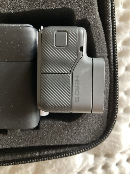 Sony Cyber-Shot RX100 Mark V gopro hero 5 black