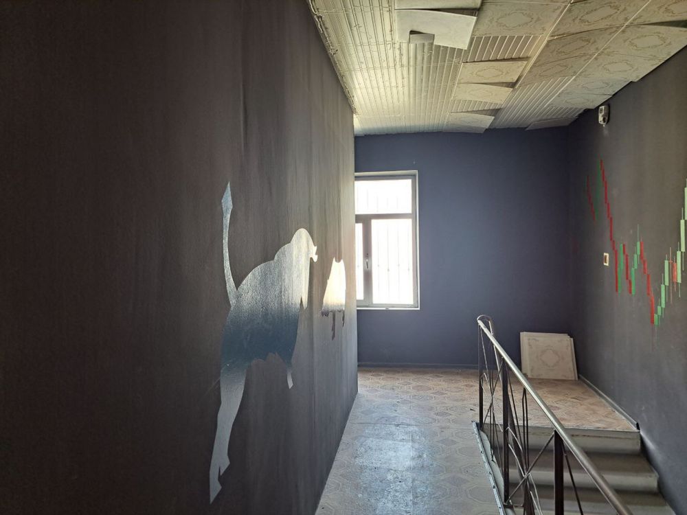 Sotiladi 2 etaj Magazin Umid da Baraka non orqa tarafida