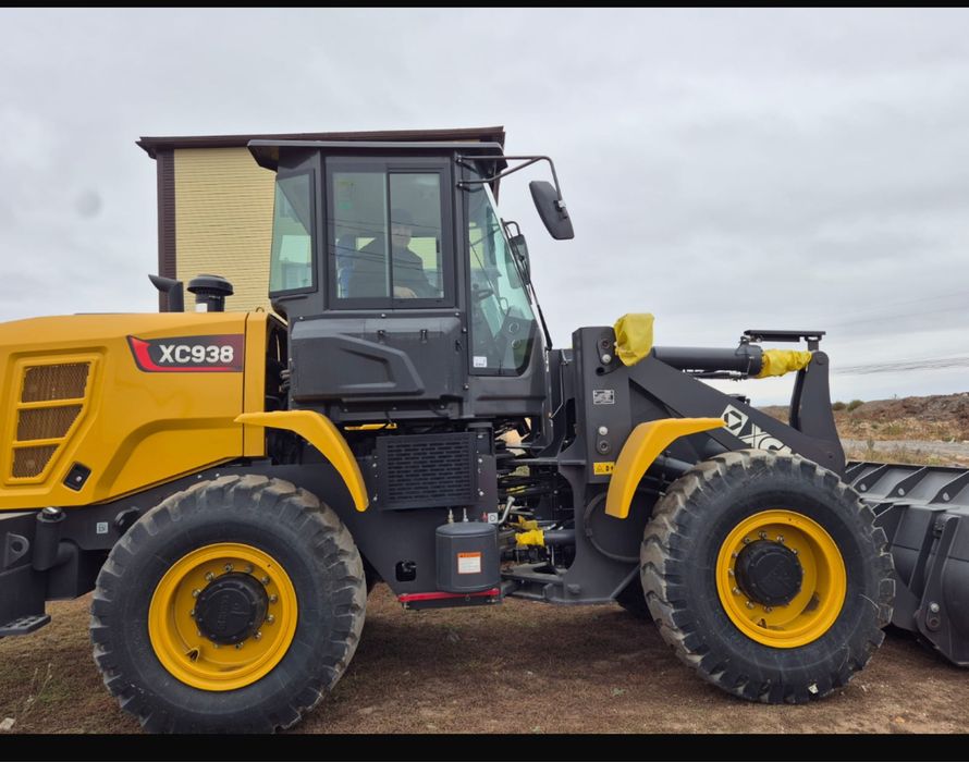 Фронтальный погрузчик