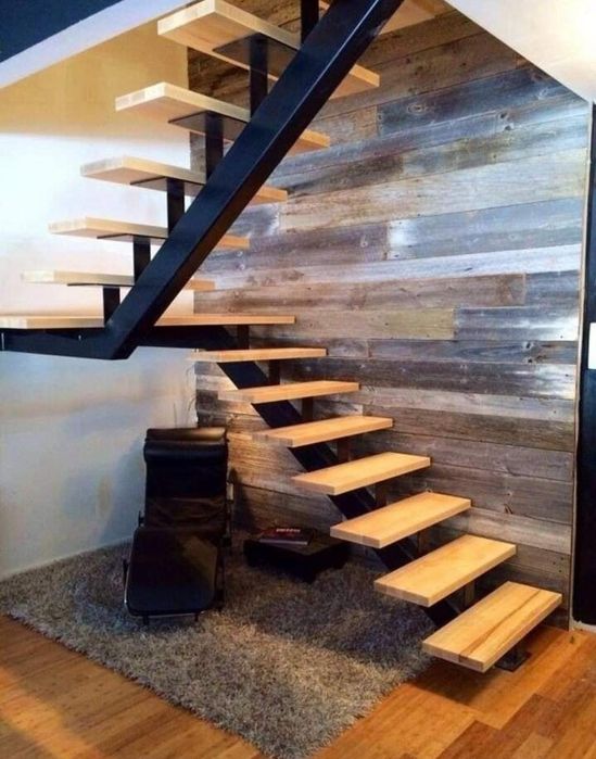 Scara de interior la comanda toată țara