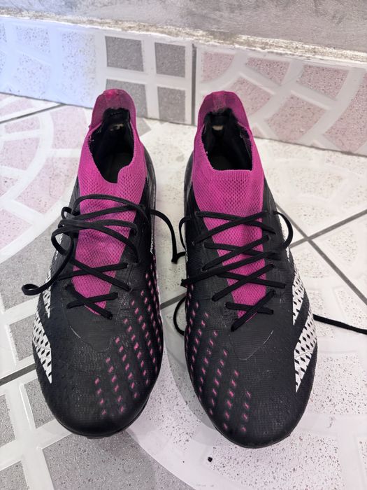 Ghete de fotbal adidas predator