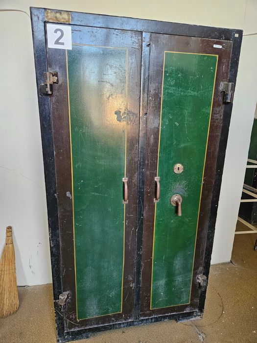 Масивни стари сейфове/каси/каса