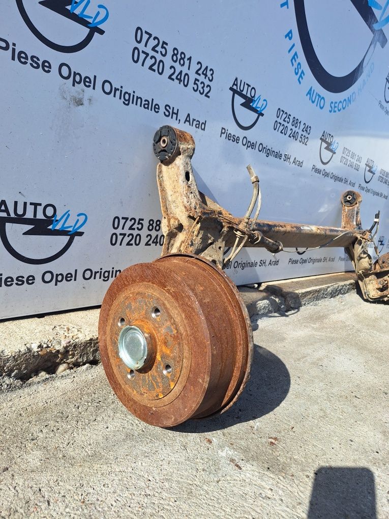 Punte spate butuc 4x100 Opel Corsa C 2000-2006