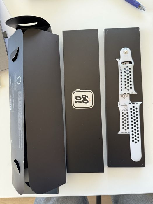 Apple watch 7 - 45 mm Nike edition