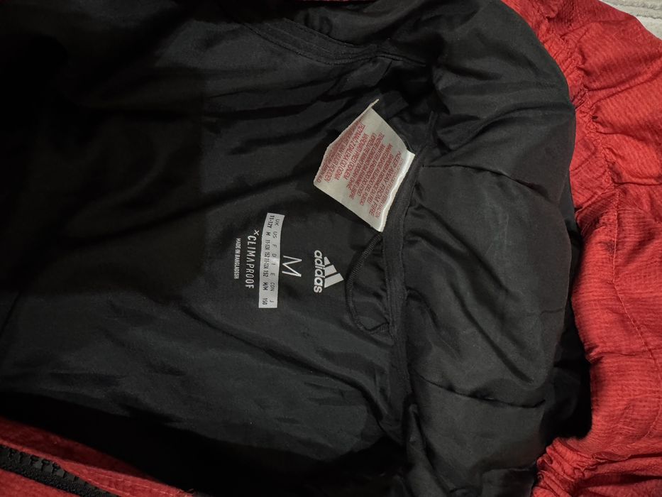 Adidas  почти новый