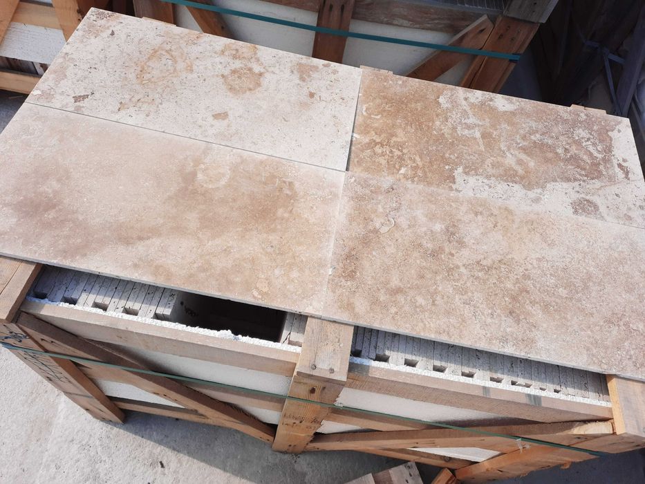 Promotie! Travertin Veneziano chituit si periat 30.5x61 cm