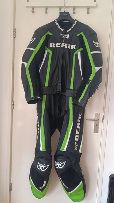 Мото екип Berik размер 58