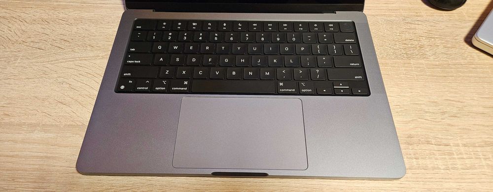 MacBook Pro 14” M1 Pro (A2442, 2021) – 16GB RAM / 512GB SSD