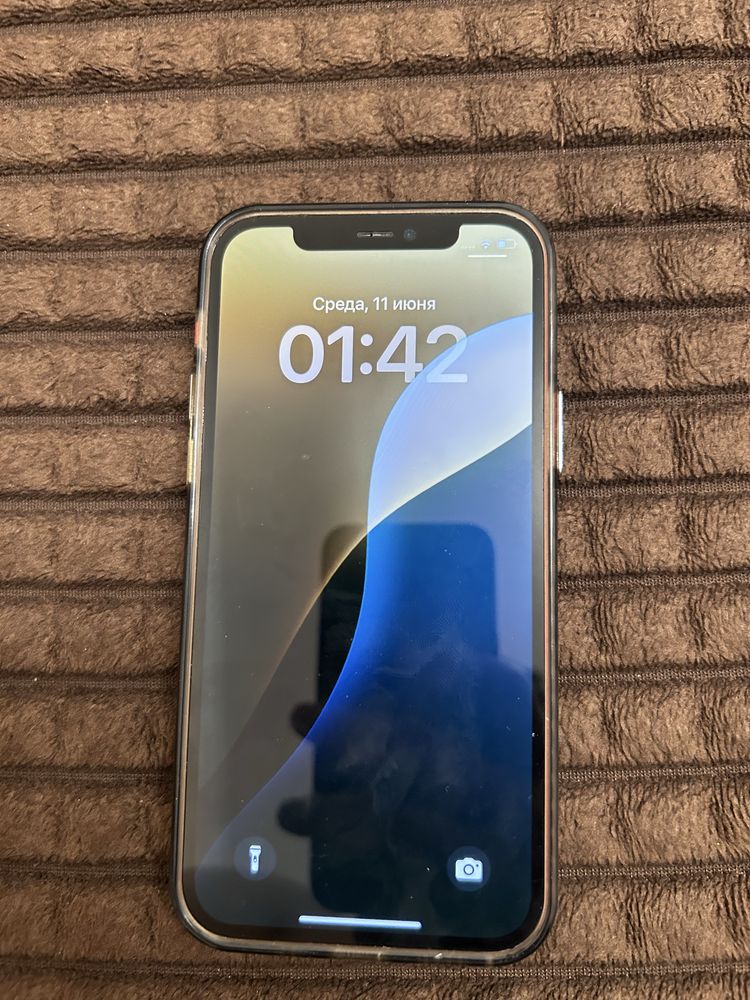 Продаю Iphone 12