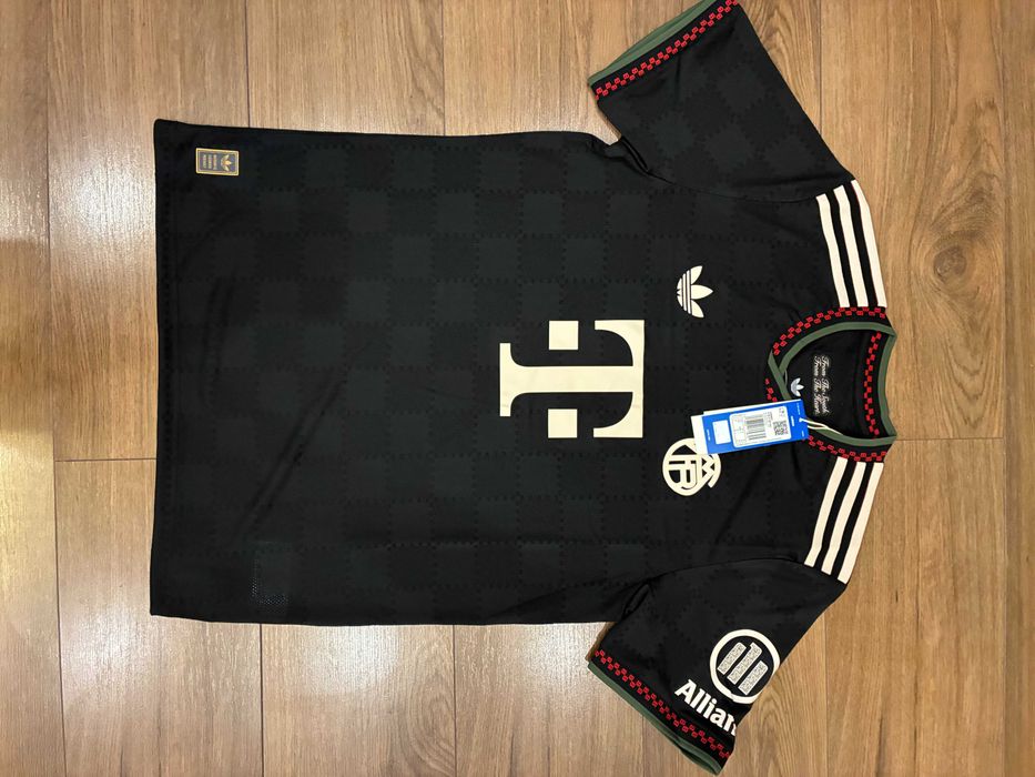 Нови оригинални екипи на Байерн Мюнхен различни размери и модели