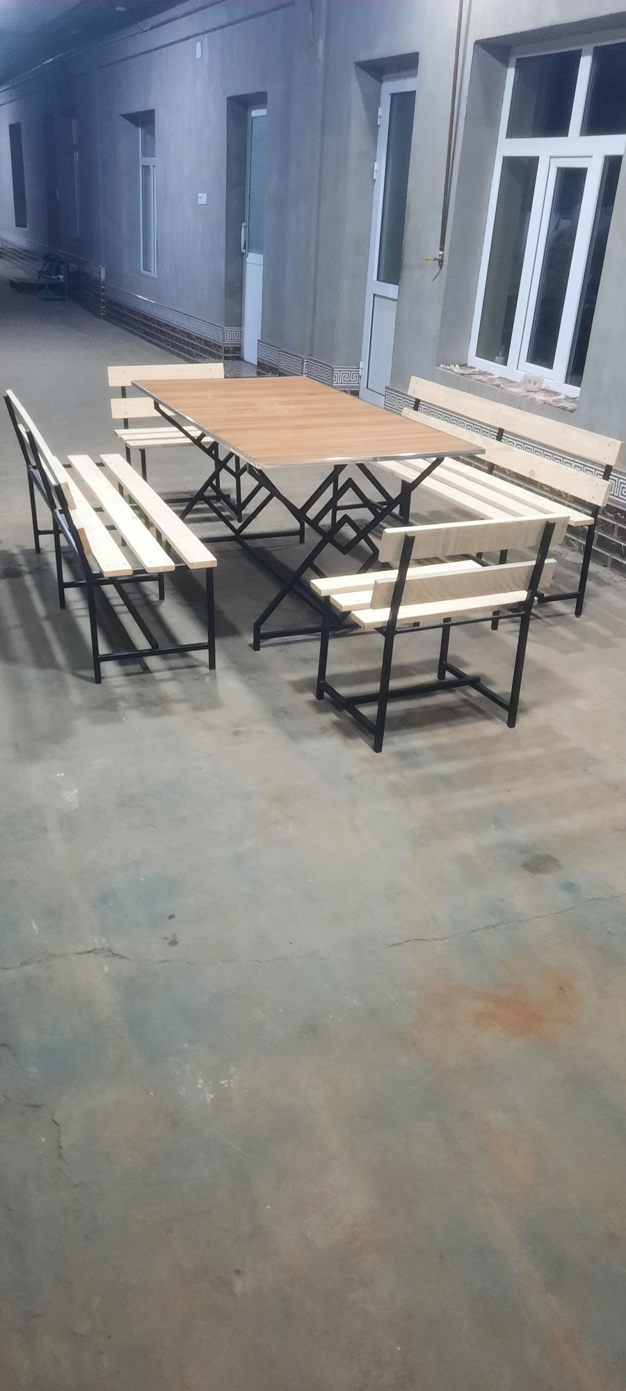 Stoll stull sotiladi