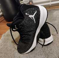 Adidași Jordan B. FLY BG  
Anthracite/ White-Black