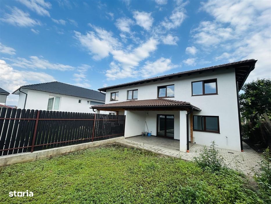 Casa moderna, noua - 4 camere, 3 bai, terasa 20 mp - la cheie