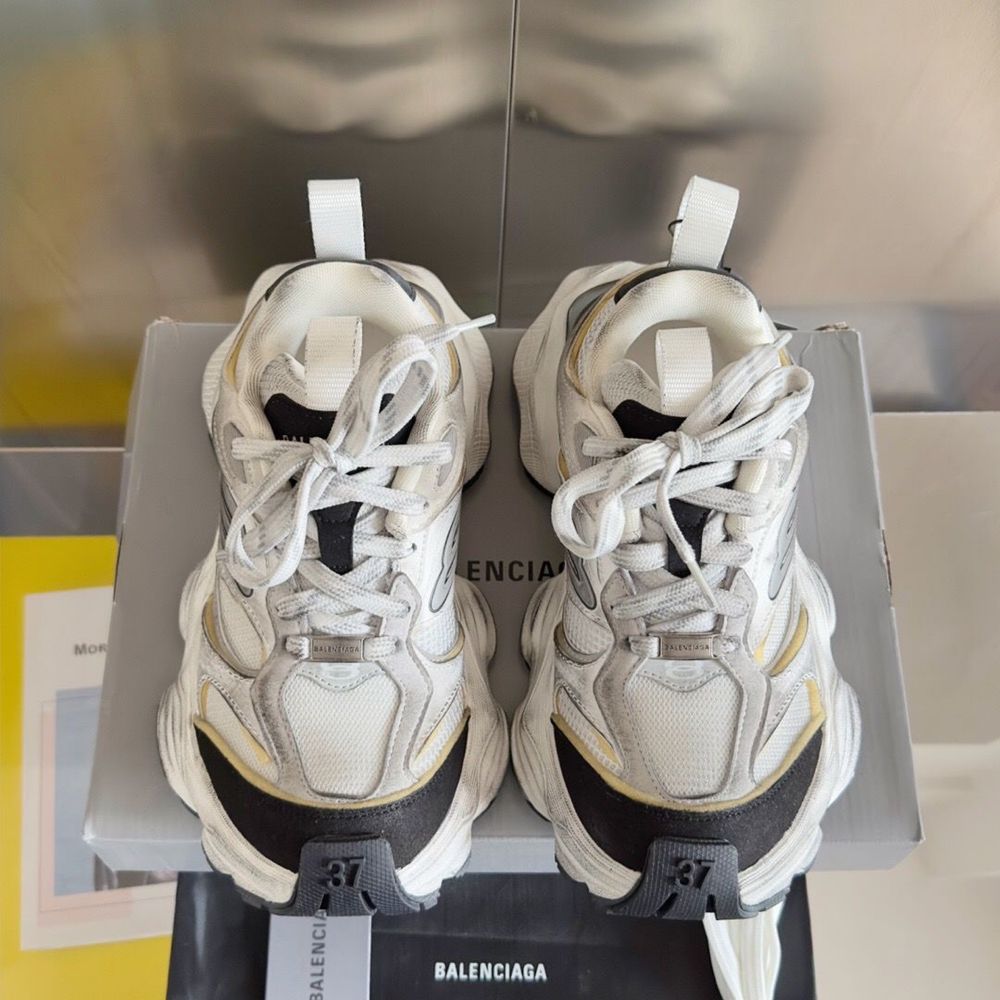 Balenciaga Cargo Premium nr 46 (30,5cm)