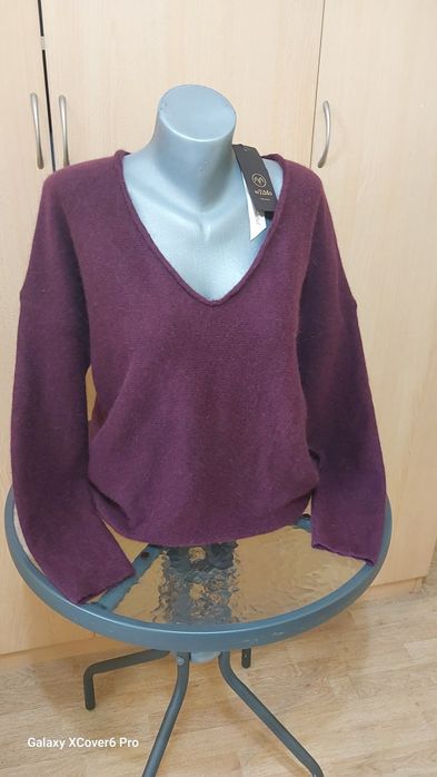 Нов пуловер by TiMo. размер L/M 70%ангора