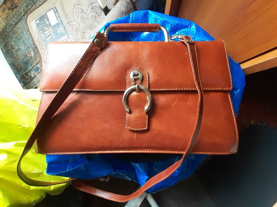 genti  aduse din italia, unele noi nepurtate de firma