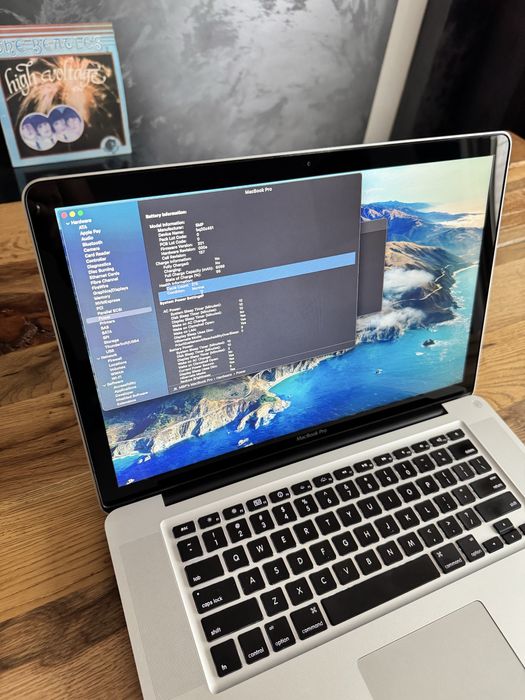 Apple MacBook Pro 15, i5, 512 SSD, 8 Gb, stare foarte bună