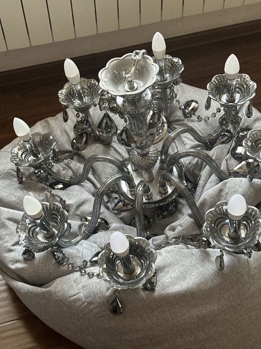 продам люстру в отличном состоянии