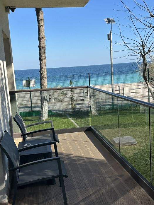 Închiriez pe malul mării pe minimum o lună