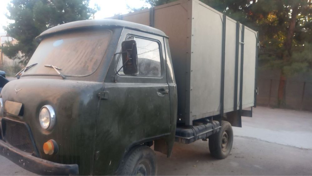 UAZ сотилади яхши холатда