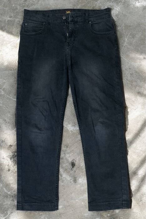 Blugi Lee negri – model clasic, stare foarte bună