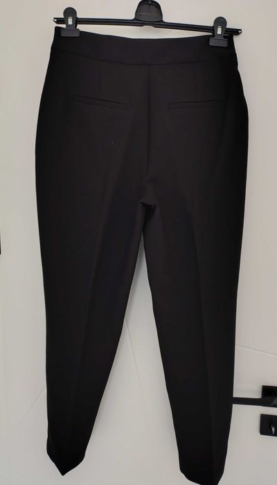 Нов черен панталон Reserved