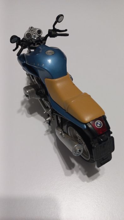 Vând machetă motocicletă BMW scara 1:18