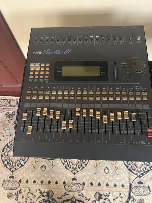 Mixer Yamaha ProMix 01 – Digital 16ch, fader motorizat, funcțional