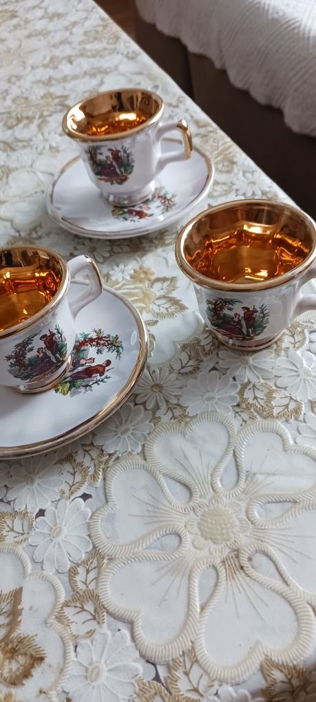 Красив порцеланов сервиз